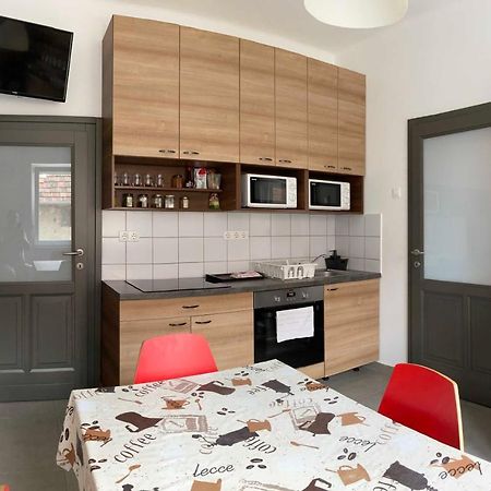 Toronyi Vendeghaz Hotel Ngoại thất bức ảnh