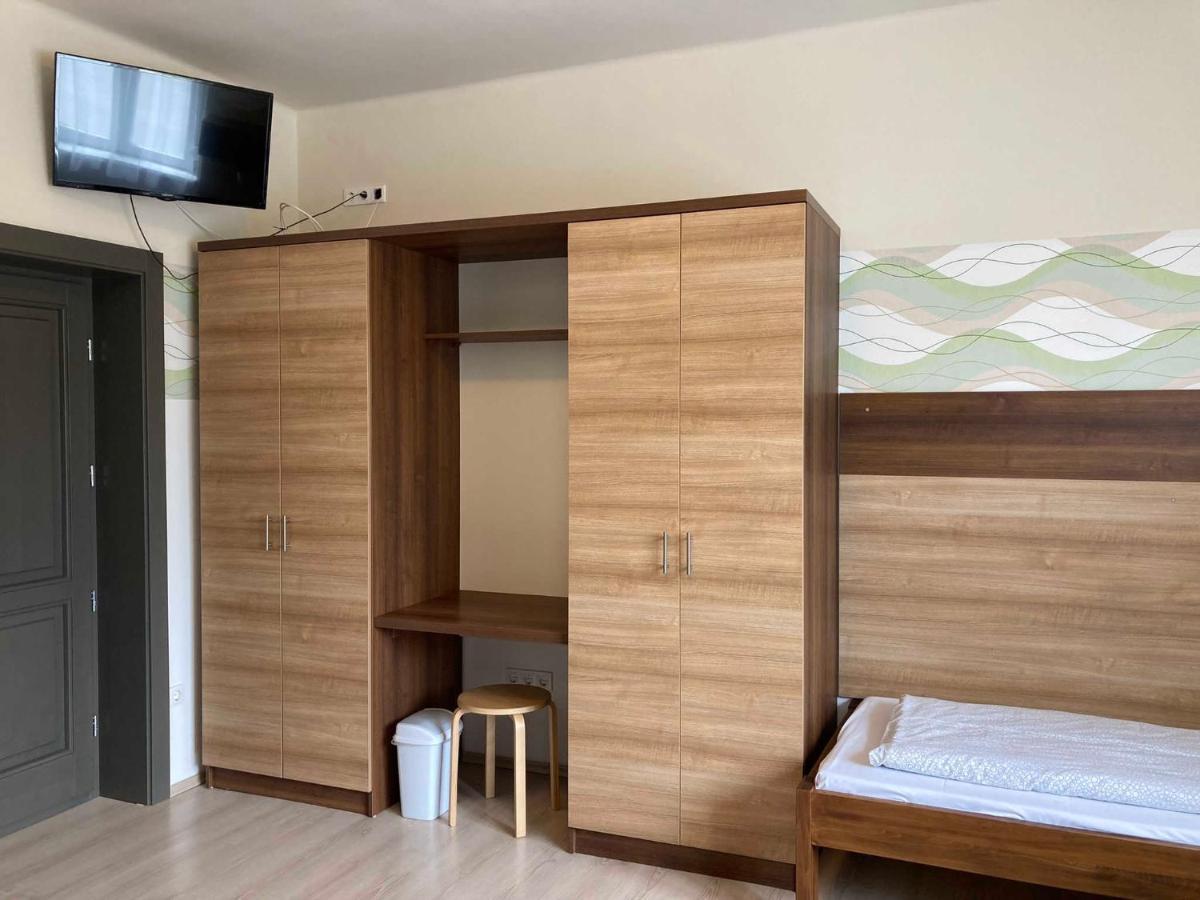 Toronyi Vendeghaz Hotel Ngoại thất bức ảnh