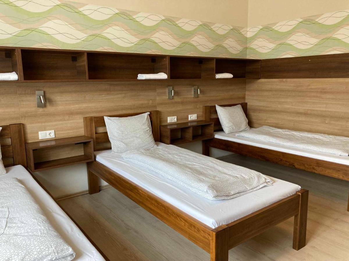 Toronyi Vendeghaz Hotel Ngoại thất bức ảnh