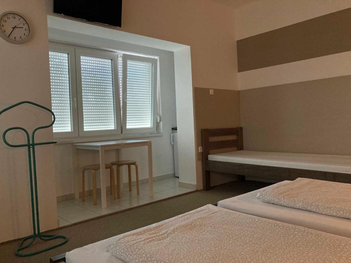 Toronyi Vendeghaz Hotel Ngoại thất bức ảnh