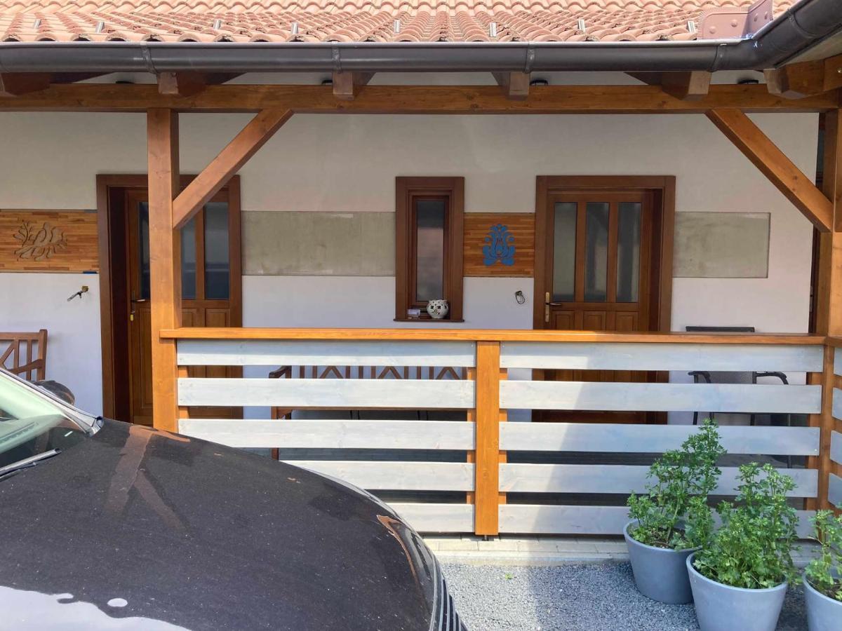 Toronyi Vendeghaz Hotel Ngoại thất bức ảnh