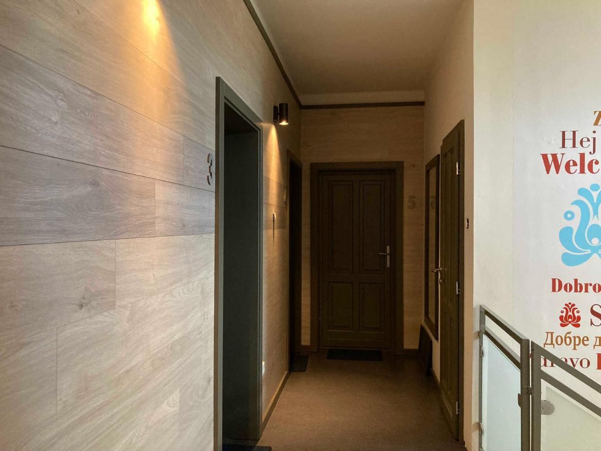 Toronyi Vendeghaz Hotel Ngoại thất bức ảnh