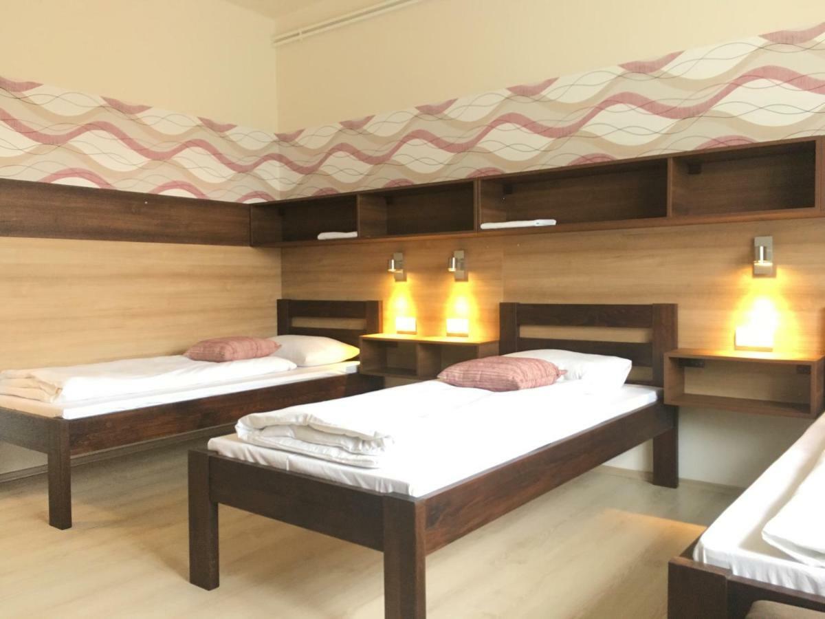 Toronyi Vendeghaz Hotel Ngoại thất bức ảnh