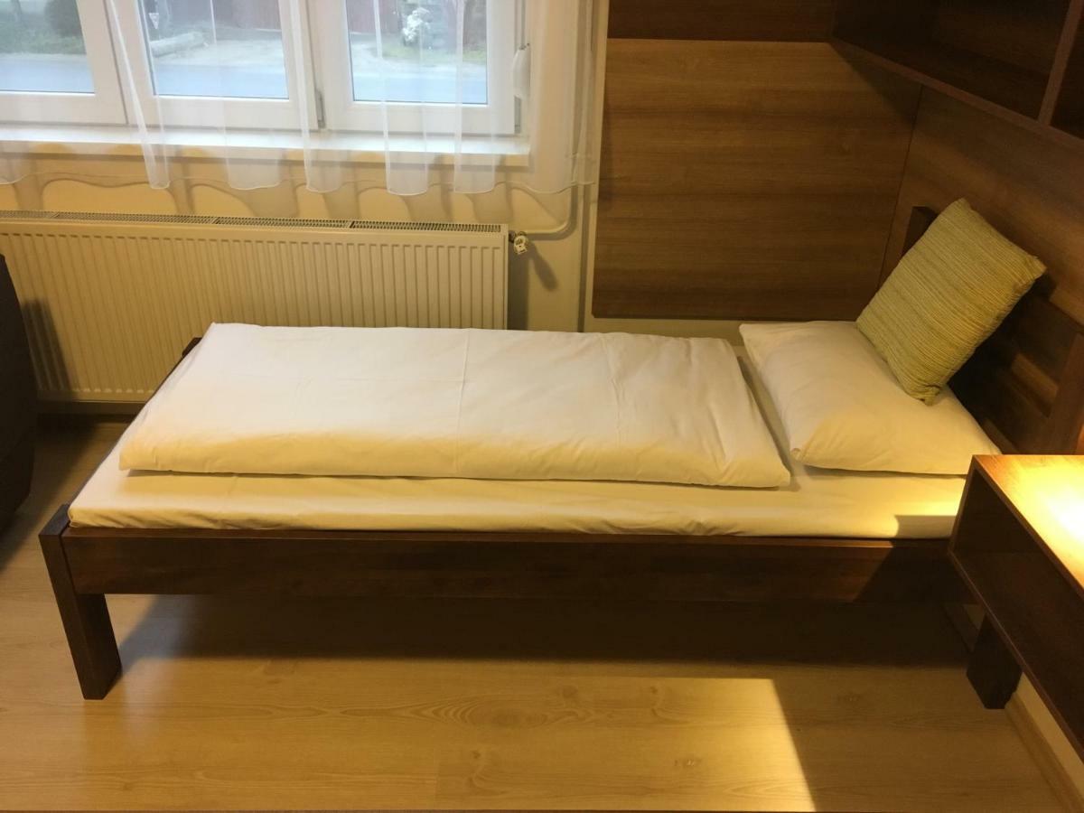 Toronyi Vendeghaz Hotel Ngoại thất bức ảnh