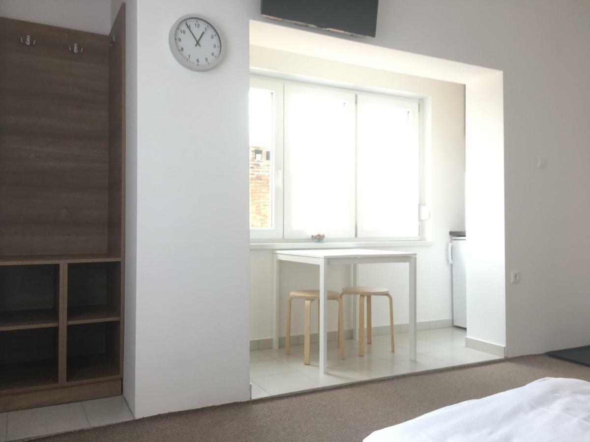 Toronyi Vendeghaz Hotel Ngoại thất bức ảnh