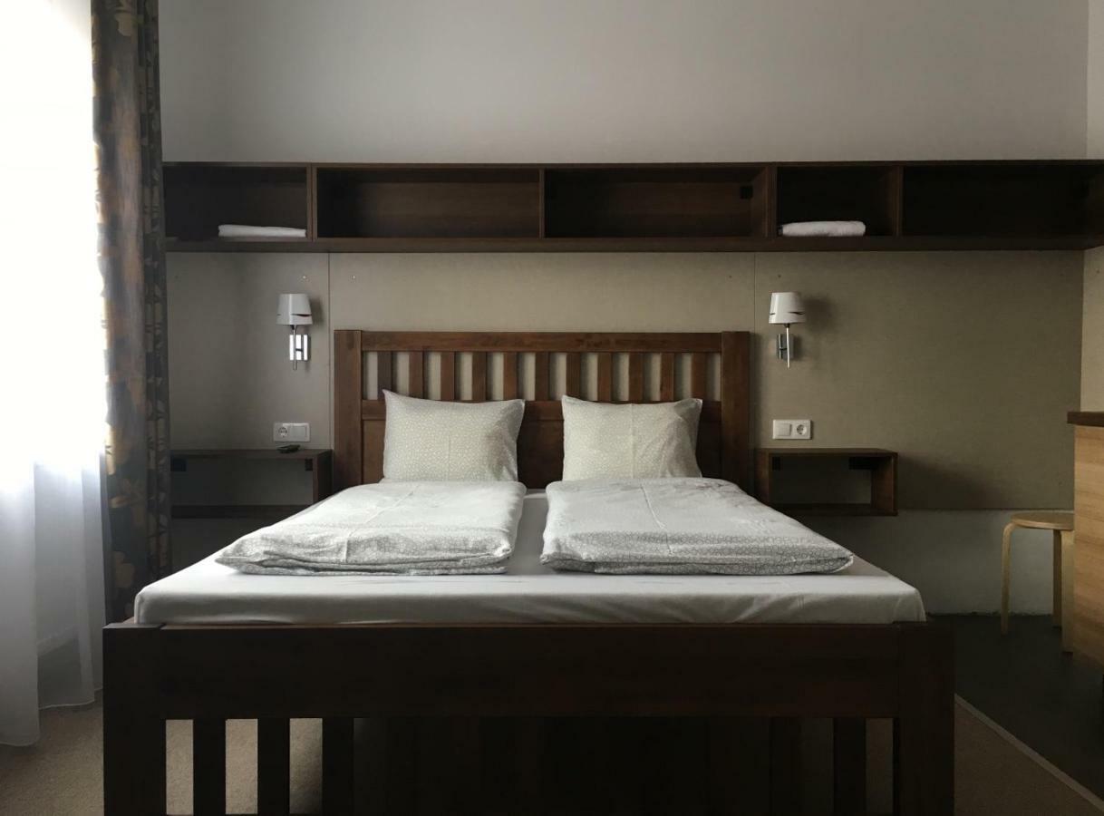 Toronyi Vendeghaz Hotel Ngoại thất bức ảnh